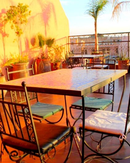 M14-terrasse Terrasse privée avec vue sur Palais elbadii